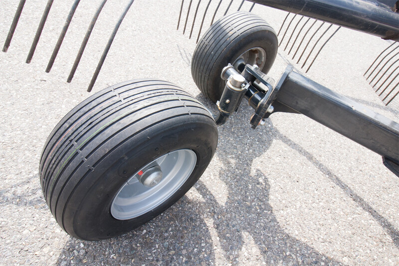 VI_four-rotor-rake_tandem-a